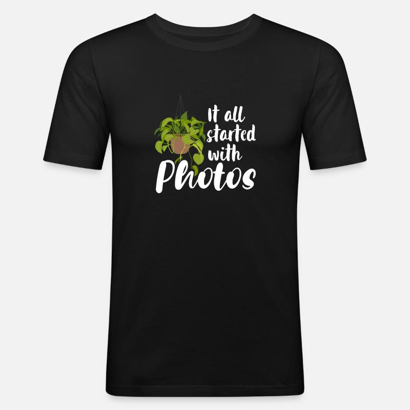 It all started with photos - Männer Slim Fit T-Shirt - Schwarz