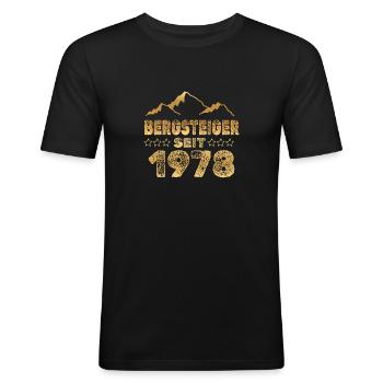1978 - Männer Slim Fit T-Shirt - Schwarz - Vorne - Nik (191cm)