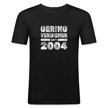 Geringverdiener 2004 - Männer Slim Fit T-Shirt - Schwarz - Vorne - Nik (191cm)