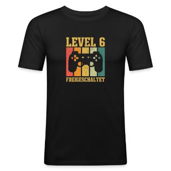 Level 6 freigeschaltet - Männer Slim Fit T-Shirt - Schwarz - Vorne - Nik (191cm)