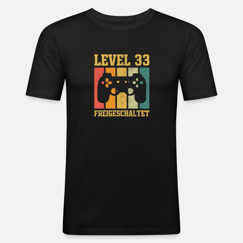 Level 33 freigeschaltet - Männer Slim Fit T-Shirt - Schwarz