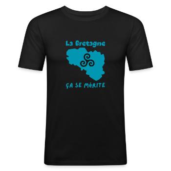 La Bretagne , ça se mérite 1 - T-shirt près du corps Homme - noir - Devant - Nik (191cm)