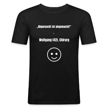 Dein Lieblingsflachwitz - In der Chirurgie - Männer Slim Fit T-Shirt - Schwarz - Vorne - Nik (191cm)