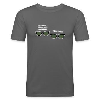 es ist dunkel und wir tragen Sonnenbrillen - Männer Slim Fit T-Shirt - Graphite - Vorne - Nik (191cm)