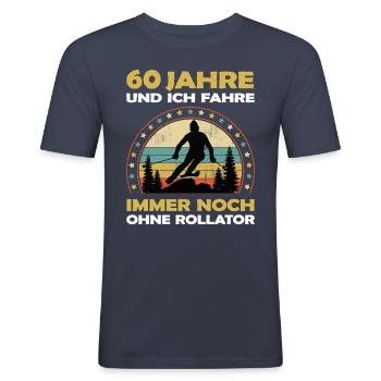 Wintersport Skifahrer 60 Jahre alt zum Geburtstag - Männer Slim Fit T-Shirt - Navy - Vorne - Nik (191cm)