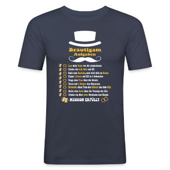 JGA Aufgaben mit Checkliste - Männer Slim Fit T-Shirt - Navy - Vorne - Nik (191cm)