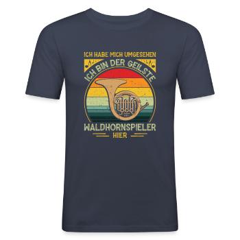 Waldhorn Waldhornspieler Hornist - Männer Slim Fit T-Shirt - Navy - Vorne - Nik (191cm)