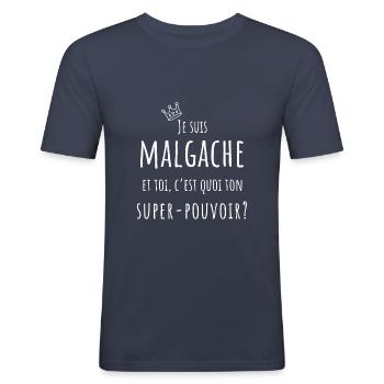 Je suis malgache, c'est quoi ton super pouvoir ? - T-shirt près du corps Homme - bleu marine - Devant - Nik (191cm)