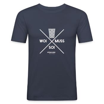 Woi muss soi Pfalz Dialekt Wein Weinstrasse - Männer Slim Fit T-Shirt - Navy - Vorne - Nik (191cm)