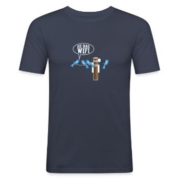 GEEK / NERD: Han W- Lan - Herre Slim Fit T-Shirt - marineblå - Foran - Nik (191cm)
