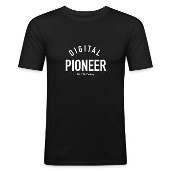 Digital Pioneer - Männer Slim Fit T-Shirt - Schwarz - Vorne - Nik (191cm)
