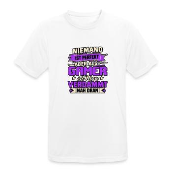 Niemand ist perfekt aber als Gamer - Männer T-Shirt atmungsaktiv - Weiß - Vorne - AI Model Male 185 dark (185cm)