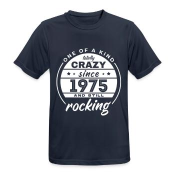 Unique en son genre totalement fou depuis 1975 Rocking - T-shirt respirant Homme - bleu marine foncé - Devant - AI Model Male 178 light (178cm)