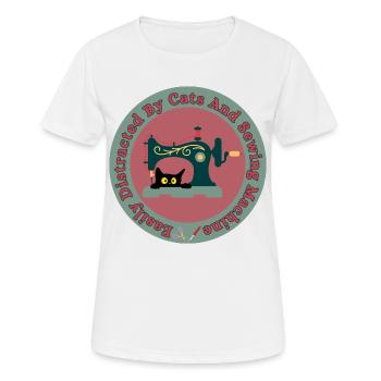 Chat à la machine à coudre rétro - T-shirt respirant Femme - blanc - Devant - AI Model Female 172 dark (172cm)