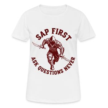 Echter Schurke Rollenspiel Nerd Humor - Frauen T-Shirt atmungsaktiv - Weiß - Vorne - AI Model Female 172 dark (172cm)
