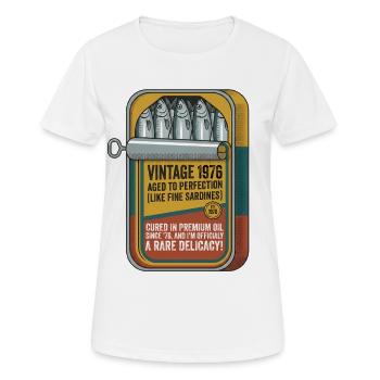 Vintage 1976 Sardinen Retro - Frauen T-Shirt atmungsaktiv - Weiß - Vorne - AI Model Female 172 dark (172cm)