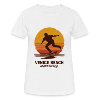 Skateboardeur au coucher de soleil de Venice Beach - T-shirt respirant Femme - blanc - Devant - AI Model Female 172 dark (172cm)
