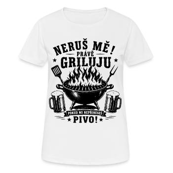 Vtipné tričko na grilování s motivem piva - Frauen T-Shirt atmungsaktiv - Weiß - Vorne - AI Model Female 172 dark (172cm)