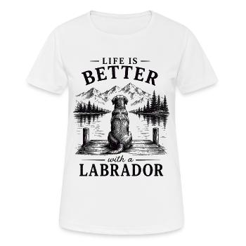 Life Is Better Labrador Shirt - Frauen T-Shirt atmungsaktiv - Weiß - Vorne - AI Model Female 172 dark (172cm)