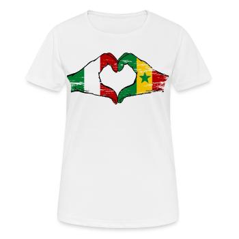 Italie Drapeau du Sénégal Mains en forme de cœur utilisées - T-shirt respirant Femme - blanc - Devant - AI Model Female 172 dark (172cm)
