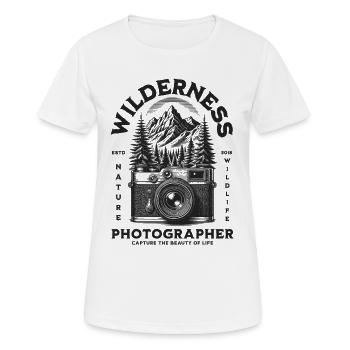 Wildernis Nature Photographer - Women's Breathable T-Shirt - white - Front - AI Model Female 172 dark (172cm)