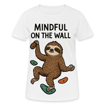 Attentif sur le mur – Paresseux zen sur le mur - T-shirt respirant Femme - blanc - Devant - AI Model Female 172 dark (172cm)