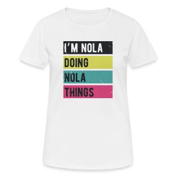 Je suis Nola qui fait des choses Nola Rétro Colors - T-shirt respirant Femme - blanc - Devant - AI Model Female 172 dark (172cm)