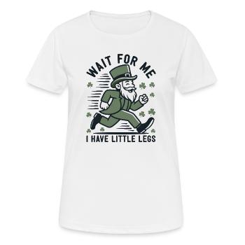 Leprechaun auf der Flucht - Frauen T-Shirt atmungsaktiv - Weiß - Vorne - AI Model Female 172 dark (172cm)