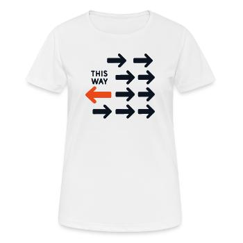Invertierter Pfeil gegen das aktuelle Design So Tot - Frauen T-Shirt atmungsaktiv - Weiß - Vorne - AI Model Female 172 dark (172cm)