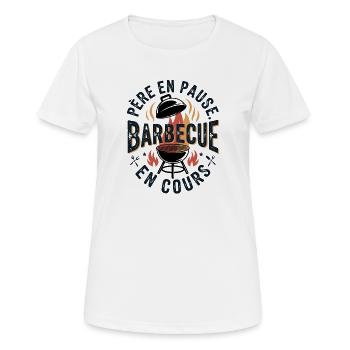 Vater macht Pause, Grillfest läuft - Frauen T-Shirt atmungsaktiv - Weiß - Vorne - AI Model Female 172 dark (172cm)