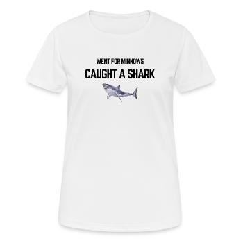 On est allé chercher des vairons attrapé un requin - T-shirt respirant Femme - blanc - Devant - AI Model Female 172 dark (172cm)