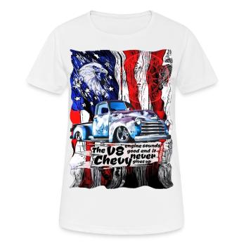 V8 Chevy Pickup Truck auf Amerikanischer Flagge - Frauen T-Shirt atmungsaktiv - Weiß - Vorne - AI Model Female 172 dark (172cm)
