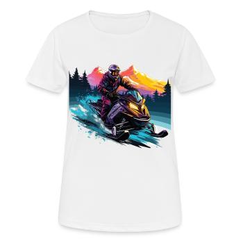 Schneemobilfahren in einer schneebedeckten Bergkulisse - Frauen T-Shirt atmungsaktiv - Weiß - Vorne - AI Model Female 172 dark (172cm)