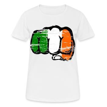 Poing de la main du drapeau irlandais utilisé - T-shirt respirant Femme - blanc - Devant - AI Model Female 172 dark (172cm)