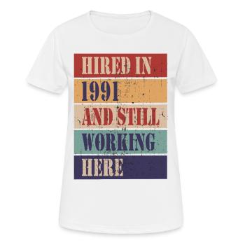 Abandonné en 1991 et toujours en activité ici - T-shirt respirant Femme - blanc - Devant - AI Model Female 172 dark (172cm)