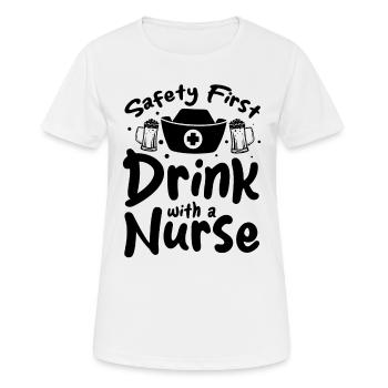 Funny Nurse - La sécurité d’abord boire avec une infirmière - T-shirt respirant Femme - blanc - Devant - AI Model Female 172 dark (172cm)