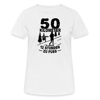 "50 Kilometer, 12 Stunden zu Fuß" Wandern Geschenk - Frauen T-Shirt atmungsaktiv - Weiß - Vorne - AI Model Female 172 dark (172cm)