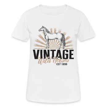 Cowboyhemd, Vintage Wildpferde est 1898 - Frauen T-Shirt atmungsaktiv - Weiß - Vorne - AI Model Female 172 dark (172cm)
