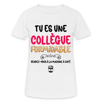 Kollegin Frau Freundin bei der Arbeit Kaffeepause - Frauen T-Shirt atmungsaktiv - Weiß - Vorne - AI Model Female 172 dark (172cm)