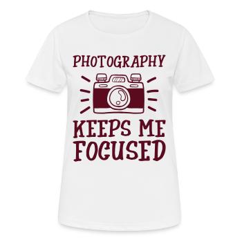 La photographie me permet de rester concentré - T-shirt respirant Femme - blanc - Devant - AI Model Female 172 dark (172cm)