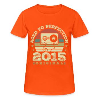 Original Vintage Jubiläums-Geschenkidee 2015 - Frauen T-Shirt atmungsaktiv - Neonorange - Vorne - AI Model Female 172 dark (172cm)