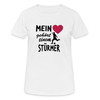 Spielerfrau - Mein Herz gehört einem Stürmer - Frauen T-Shirt atmungsaktiv - Weiß - Vorne - AI Model Female 172 dark (172cm)