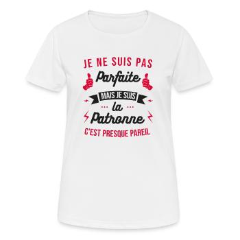 JE SUIS LA PATRONNE - T-shirt respirant Femme - blanc - Devant - AI Model Female 172 dark (172cm)