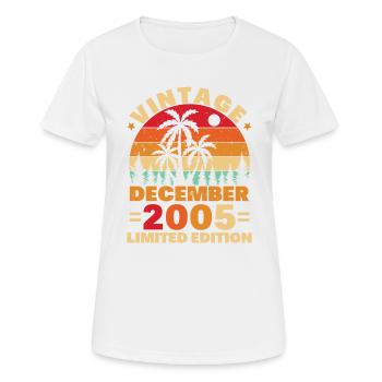 Dezember 2005 Vintage Retro Geburtstagsgeschenk - Frauen T-Shirt atmungsaktiv - Weiß - Vorne - AI Model Female 172 dark (172cm)