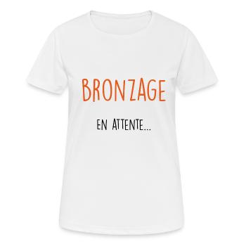 bronzage en attente - T-shirt respirant Femme - blanc - Devant - AI Model Female 172 dark (172cm)