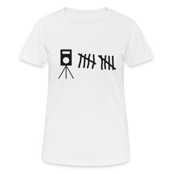 Blitzer autoroute vitesse pneu tuning - T-shirt respirant Femme - blanc - Devant - AI Model Female 172 dark (172cm)