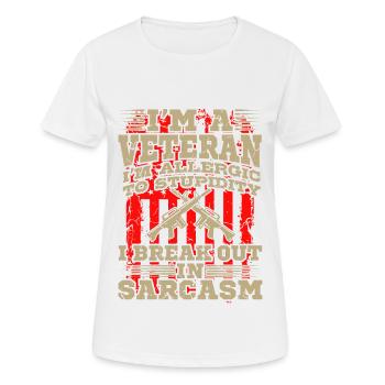 Veterans Day Ich Bin Ein Veteran Geschenk - Frauen T-Shirt atmungsaktiv - Weiß - Vorne - AI Model Female 172 dark (172cm)