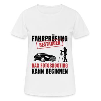 Fahrschule Fahrprüfung Bestanden Fotoshooting Kann - Frauen T-Shirt atmungsaktiv - Weiß - Vorne - AI Model Female 172 dark (172cm)