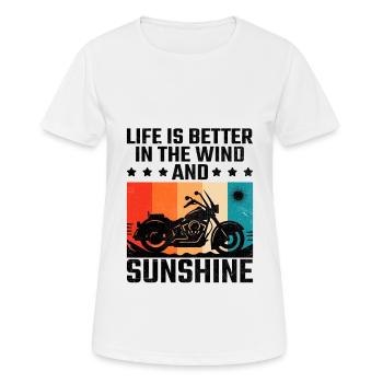 La vie est meilleure dans le vent et le soleil à moto - T-shirt respirant Femme - blanc - Devant - AI Model Female 172 dark (172cm)