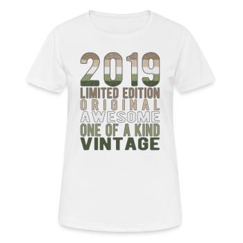 Edition limitée depuis 2019 Anniversaire Millésime 2019 - T-shirt respirant Femme - blanc - Devant - AI Model Female 172 dark (172cm)